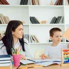 Nauczanie indywidualne ile godzin? Poznaj dokładne zasady i limity czasu nauki