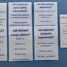 Niezbędne słowa do rozprawki: 120 wyjątkowych zwrotów na każdą okazję